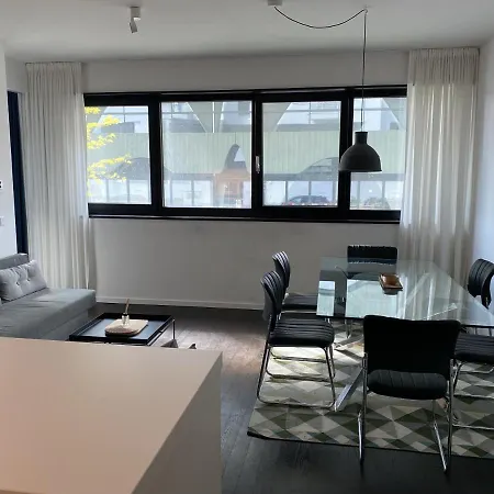 Friedrichshain Apartment *